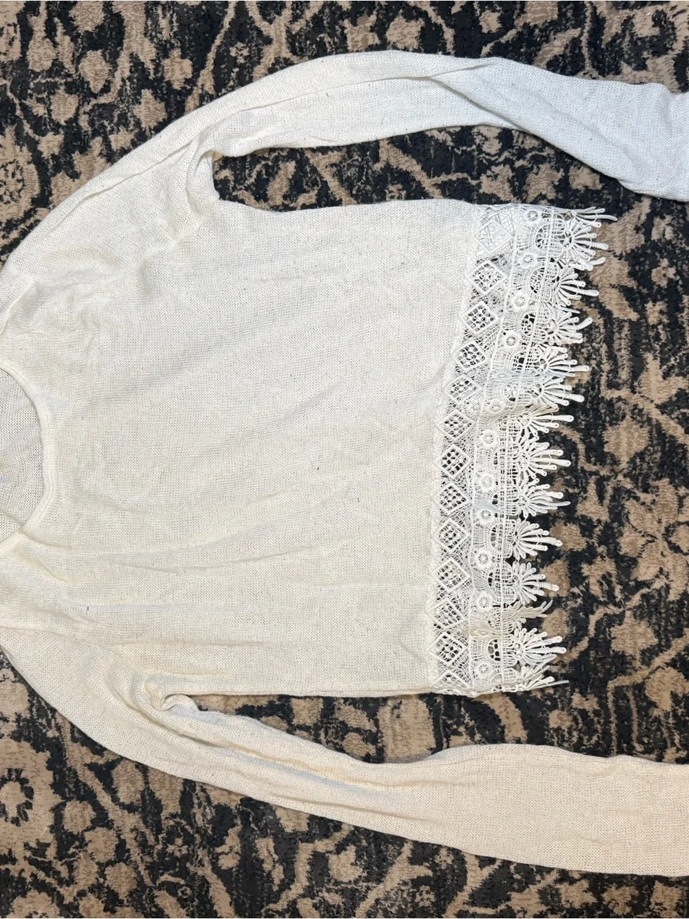 White Lace-Hem Long Sleeve Top